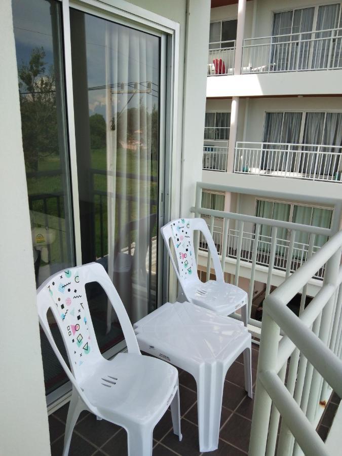 Grand Beach Condo By Malai Mepim Kültér fotó